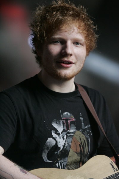 Ed Sheeran mit einer Gitarre